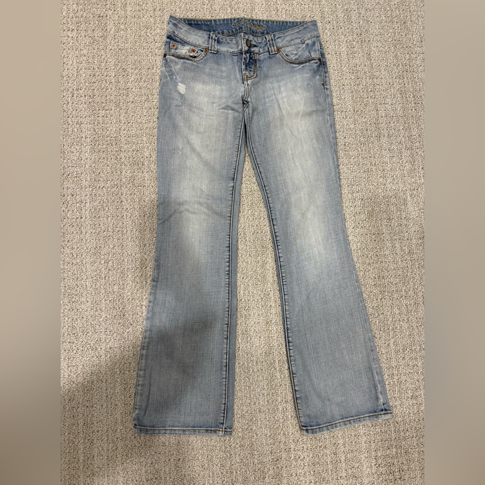 American Eagle Outfitters Light Blue Boyfriend 77 Flare Jeans size 2 Regular
